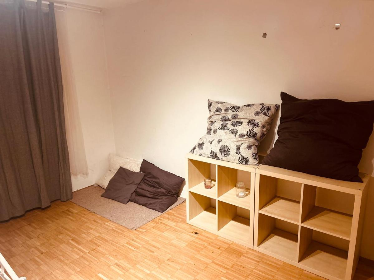 Theresienstrasse 83 Privatunterkunft *
