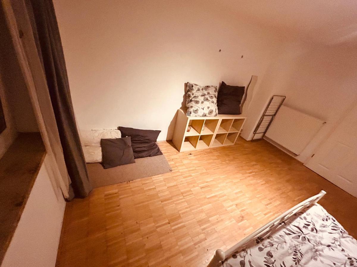 Theresienstrasse 83 Privatunterkunft